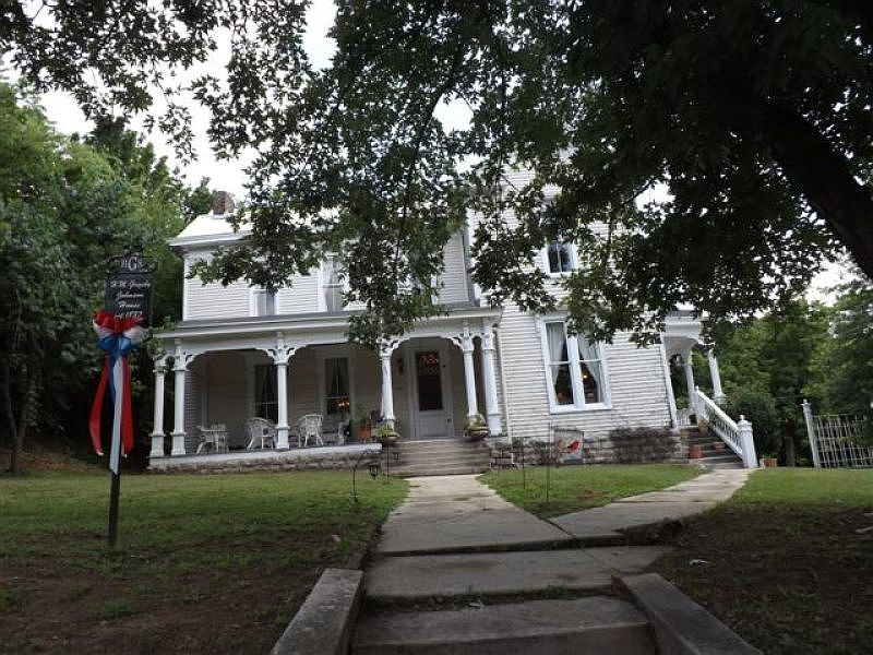 1st image of 500 W Jefferson St