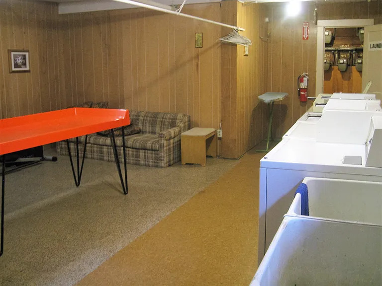 311 N Broadway St — Photo 19