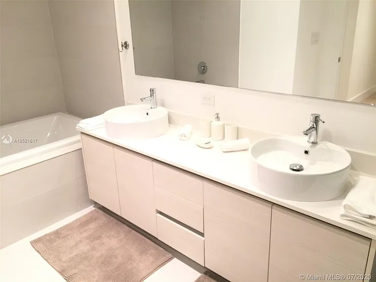 2600 E Hallandale Beach Blvd #2202 — Photo 19