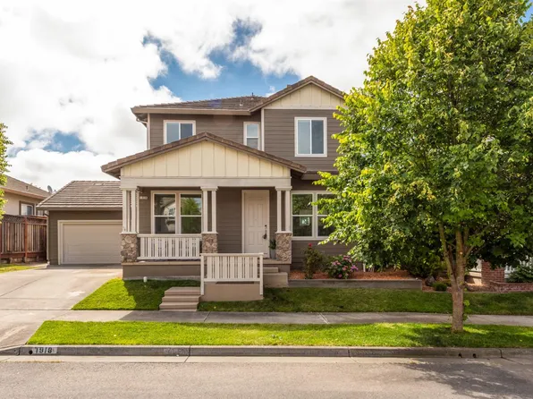 1918 Sestri Lane, Petaluma, CA 94954