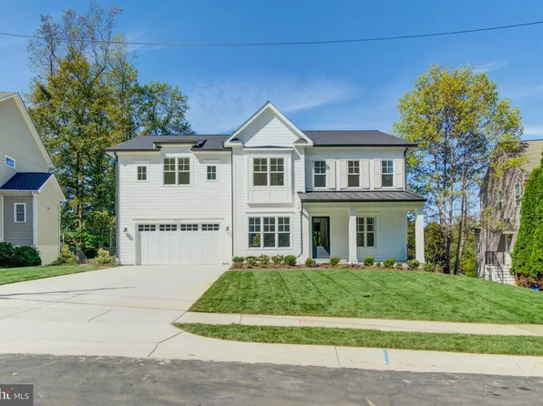 7917 Maryknoll Ave, Bethesda, MD 20817