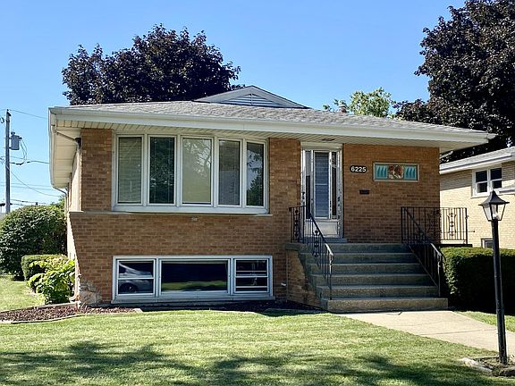 2nd image of 6225 W 92nd Pl