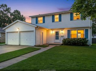 1134 N Locust St, Green Bay, WI 54303
