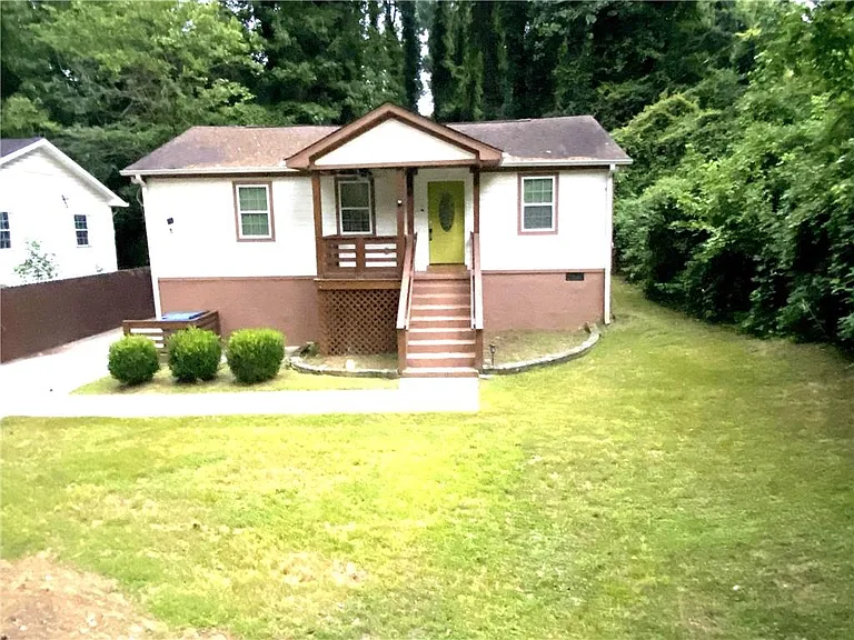 2176 Pansy St NW — Photo 1