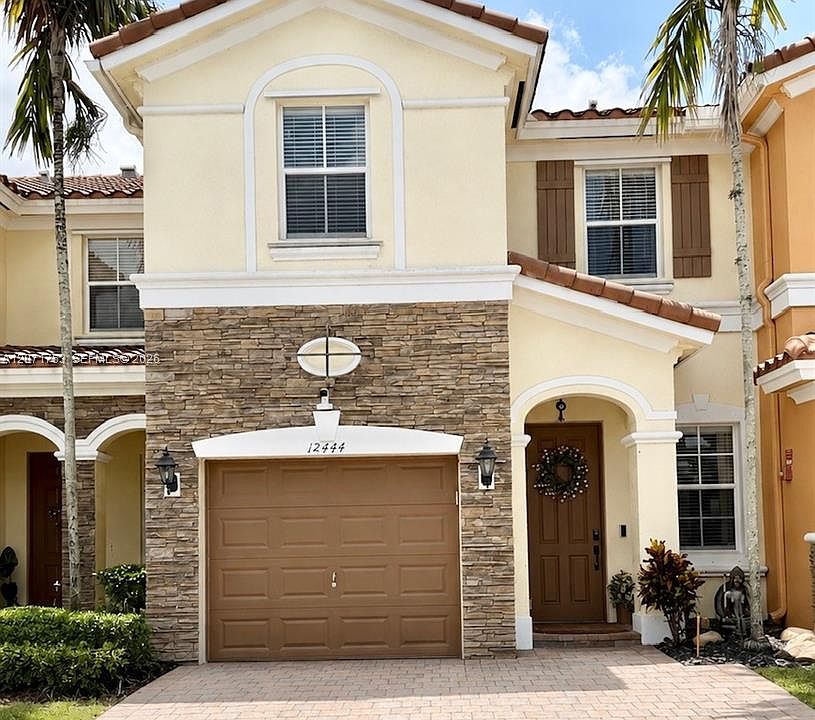 1st image of 12444 Emerald Creek Ct