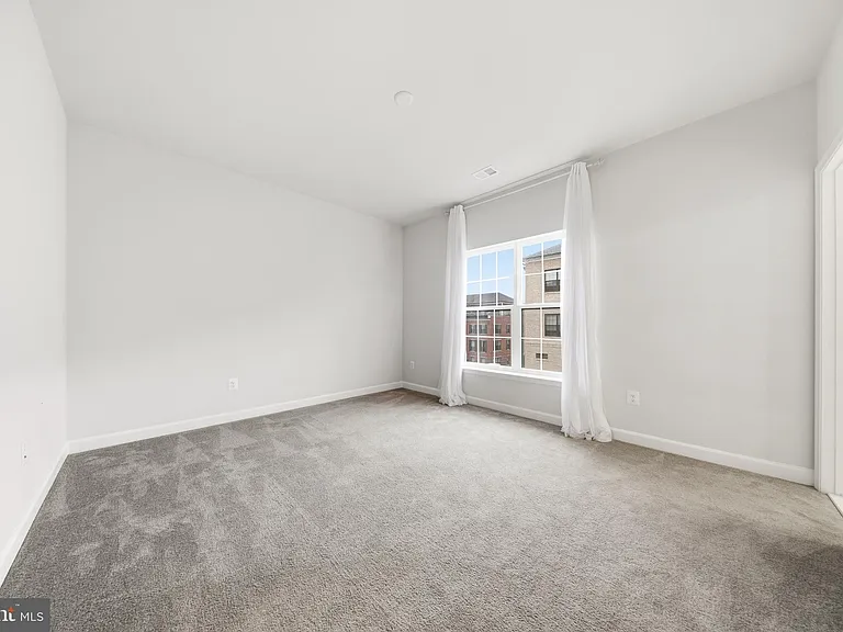 617 Leigh Way — Photo 42
