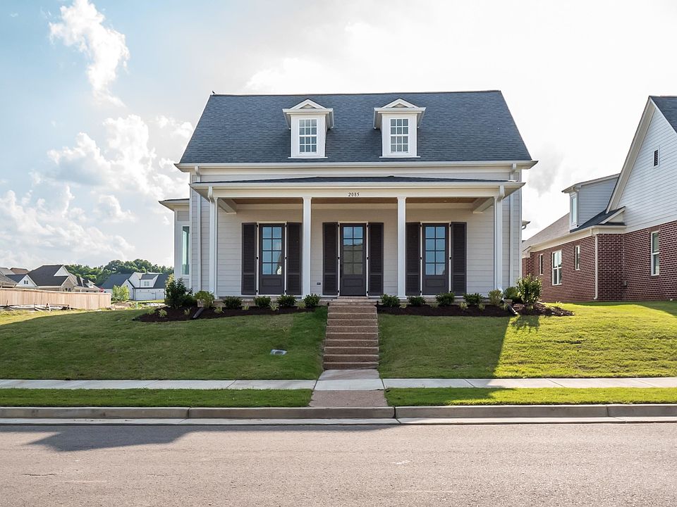 1st image of 2085 Greenbrier Lakes Blvd N