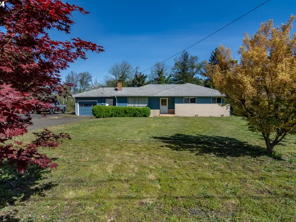 1575 Kendall St, Roseburg, OR 97471