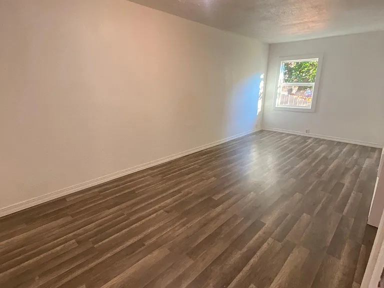 103 Orchard Ave — Photo 17