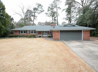 4317 Two Woods Rd, Virginia Beach, VA 23455