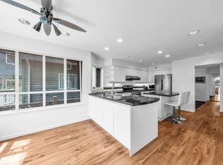 2848 W 20th Ave, Vancouver, BC V6L1H3