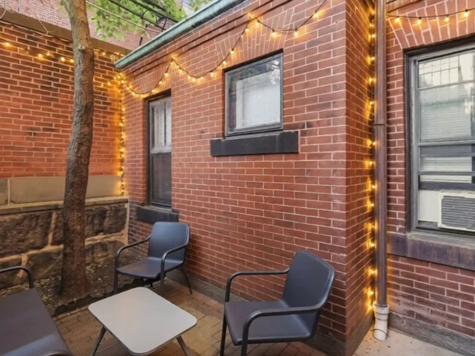 239 Commonwealth Ave #10