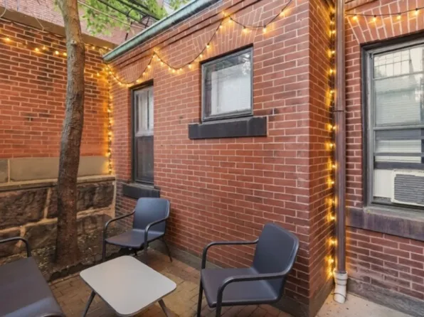 237 Commonwealth Ave #10B, Boston, MA 02116