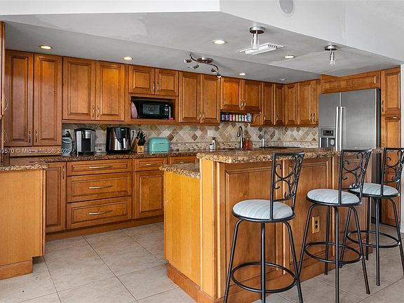 4th image of 14311 Kendale Lakes Cir #14311