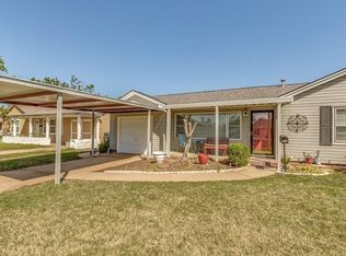 2909 NW Somerset Pl, Oklahoma City, OK 73116