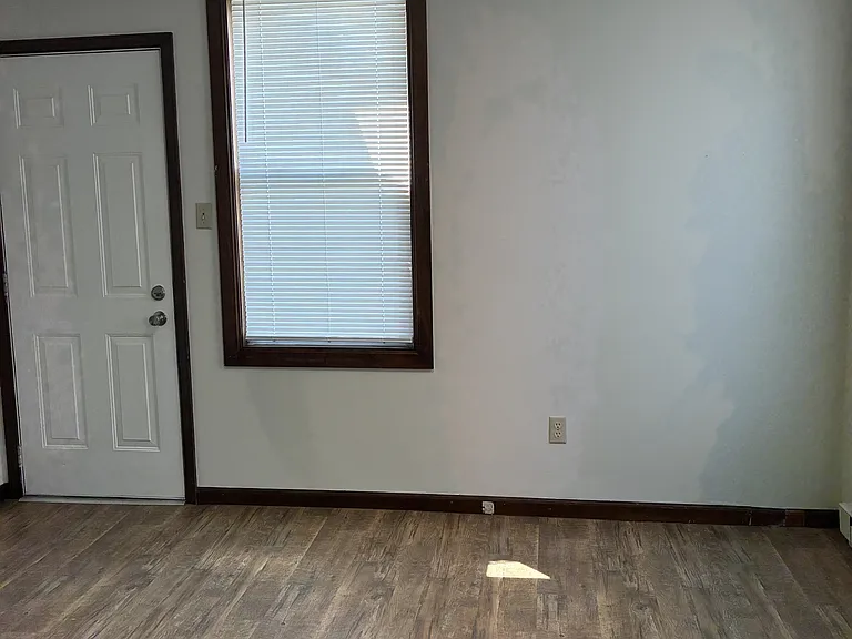 2711 Walnut St #1 — Photo 6