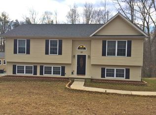 26 Lovelace Ln, Stafford, VA 22554