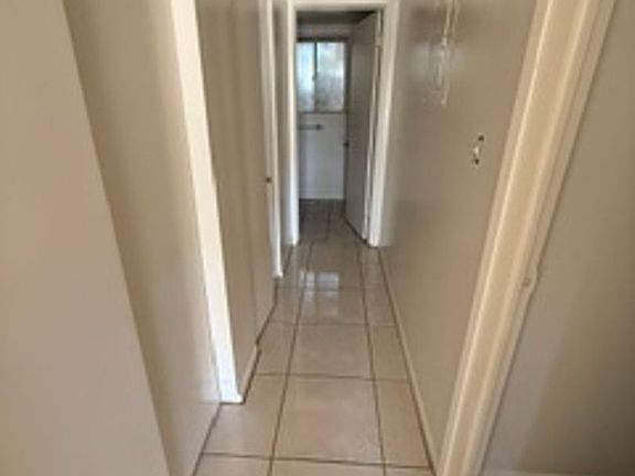 3rd image of 868 Ramona Ave #5
