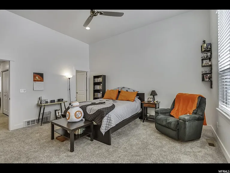 569 W Lewski Ln — Photo 10