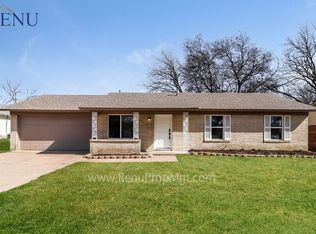 821 E Bovell St, Crowley, TX 76036