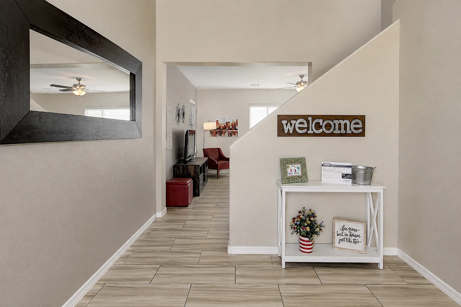 4 bed, 2001 sqft, $2,399 — Photo 3