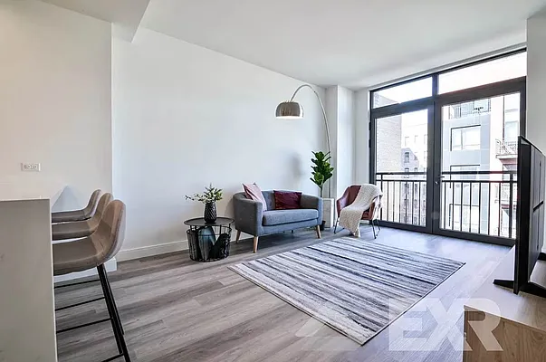 Rented by EXR | media 16