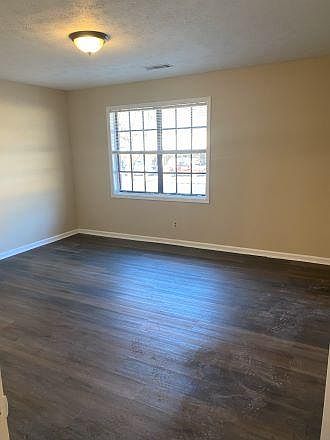 2nd image of 310 Winding River Dr Unit I