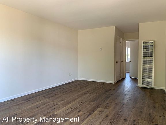 4th image of 731 Bradford Way #A