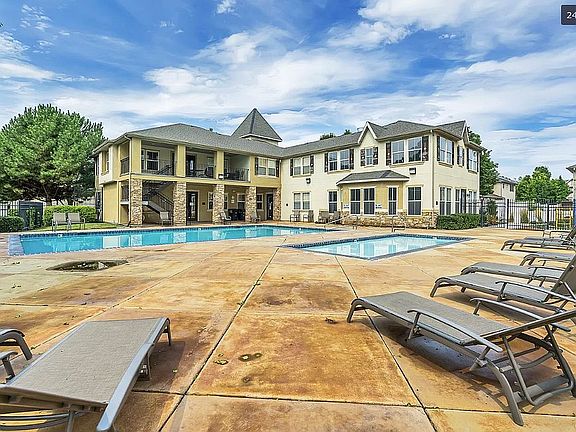 3rd image of 6755 S Valence Ln