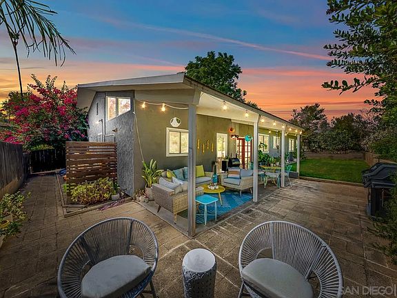 4th image of 2208 Sunset Dr