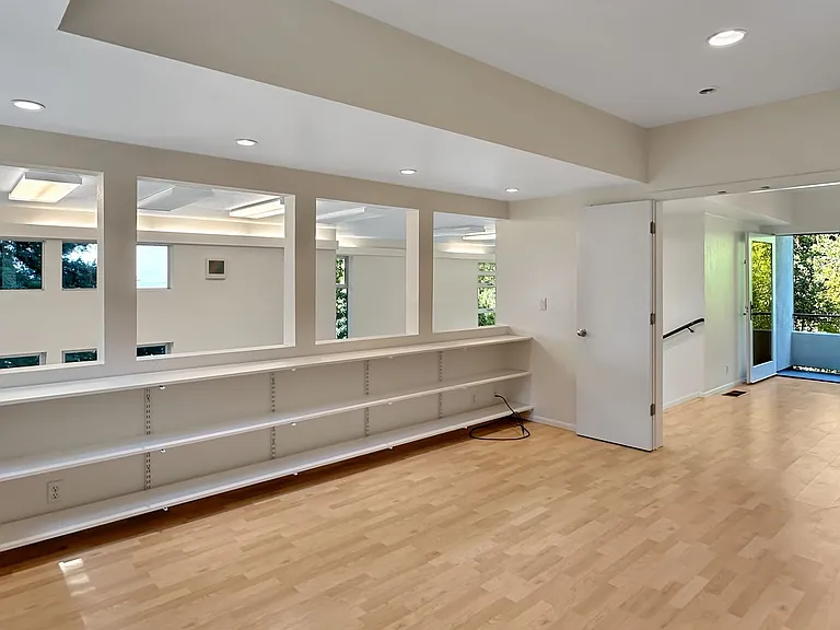1118 Keith Ave — Photo 27
