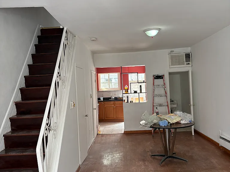 2444 S Mildred St — Photo 1