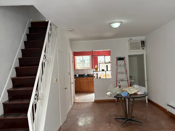 2444 S Mildred St, Philadelphia, PA 19148