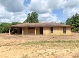 83 N Jackson Rd, Sumrall, MS 39482