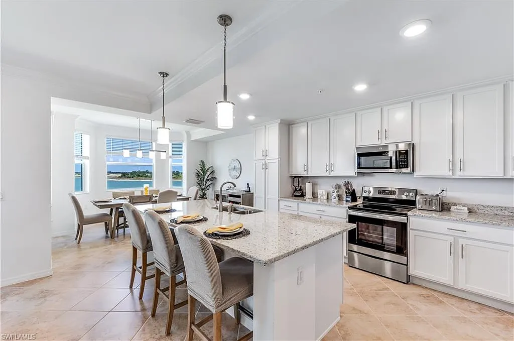 2 bed, 2.0 bath, 1170 sqft, $6,000 — Photo 2