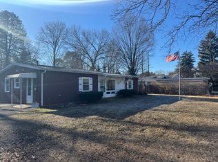 70 Dupuis Rd, Holyoke, MA 01040