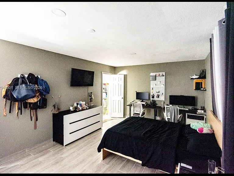 359 W 12th St #3 — Photo 2