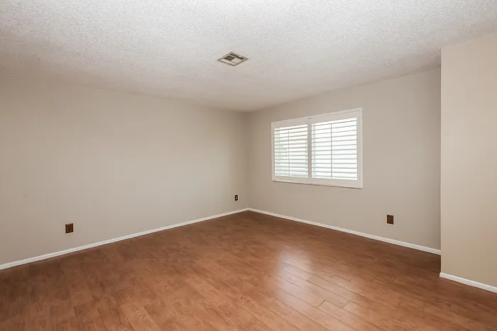 5946 Stringfellow Rd — Photo 3