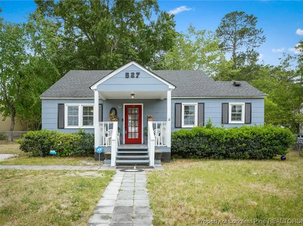 527 W Shaw St, Saint Pauls, NC 28384