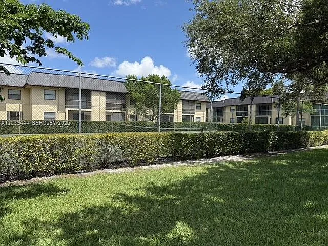 9220 NW 1st St #101 — Photo 17