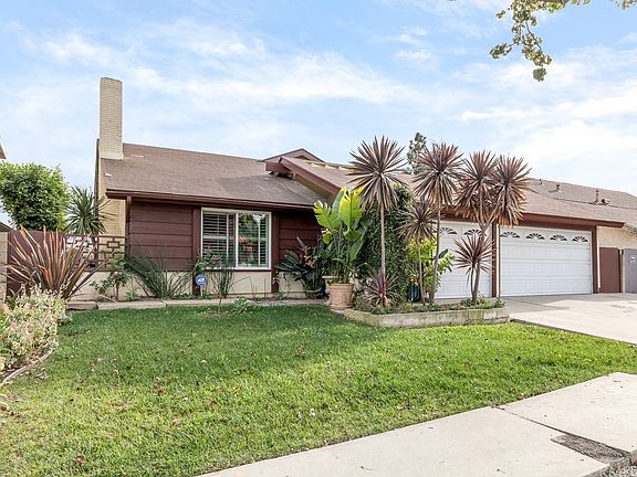 2nd image of 23760 Pasatiempo Ln