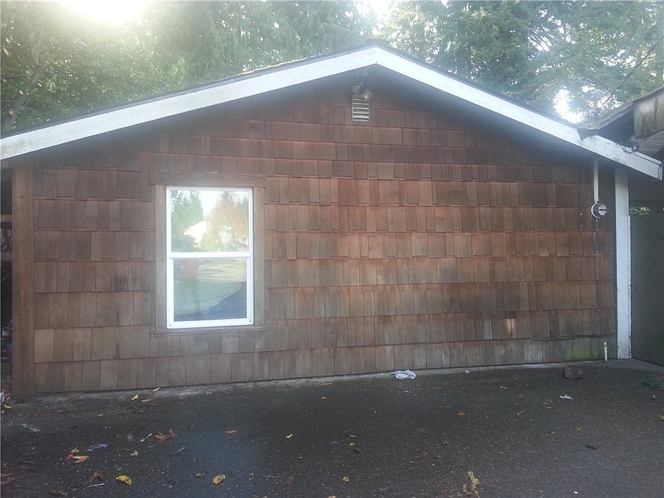 2nd image of 2232 100th St SE