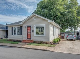 414 Woodlawn Ave, Cramerton, NC 28032