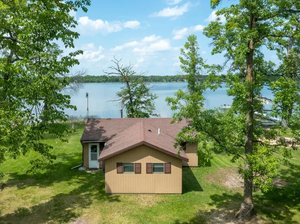 20931 Paradise Ln, Brainerd, MN 56401