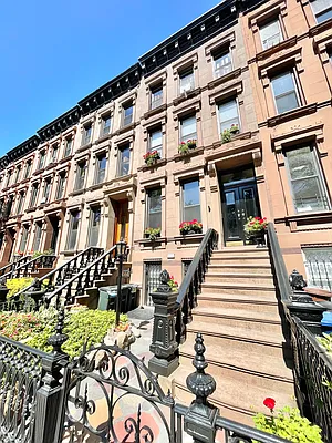 Rented by Compass | media 14