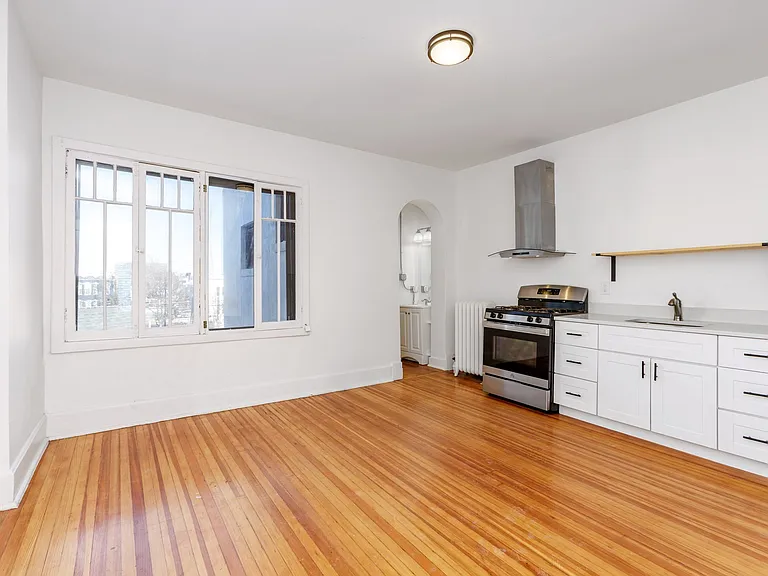 2545 Champa St #7 — Photo 7
