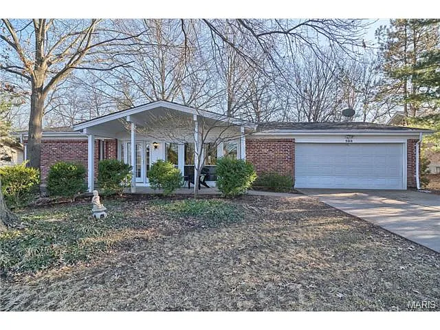 588 Spragues Mill Ct photo 1