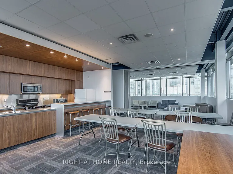 3 Navy Wharf Ct #315 — Photo 40