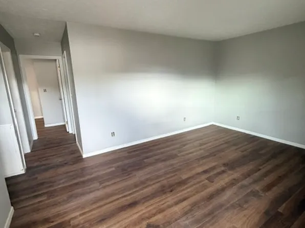 40 E Wildwood Dr #104, Parkersburg, WV 26101
