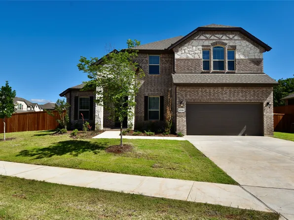 2720 Dickinson Dr, Corinth, TX 76210